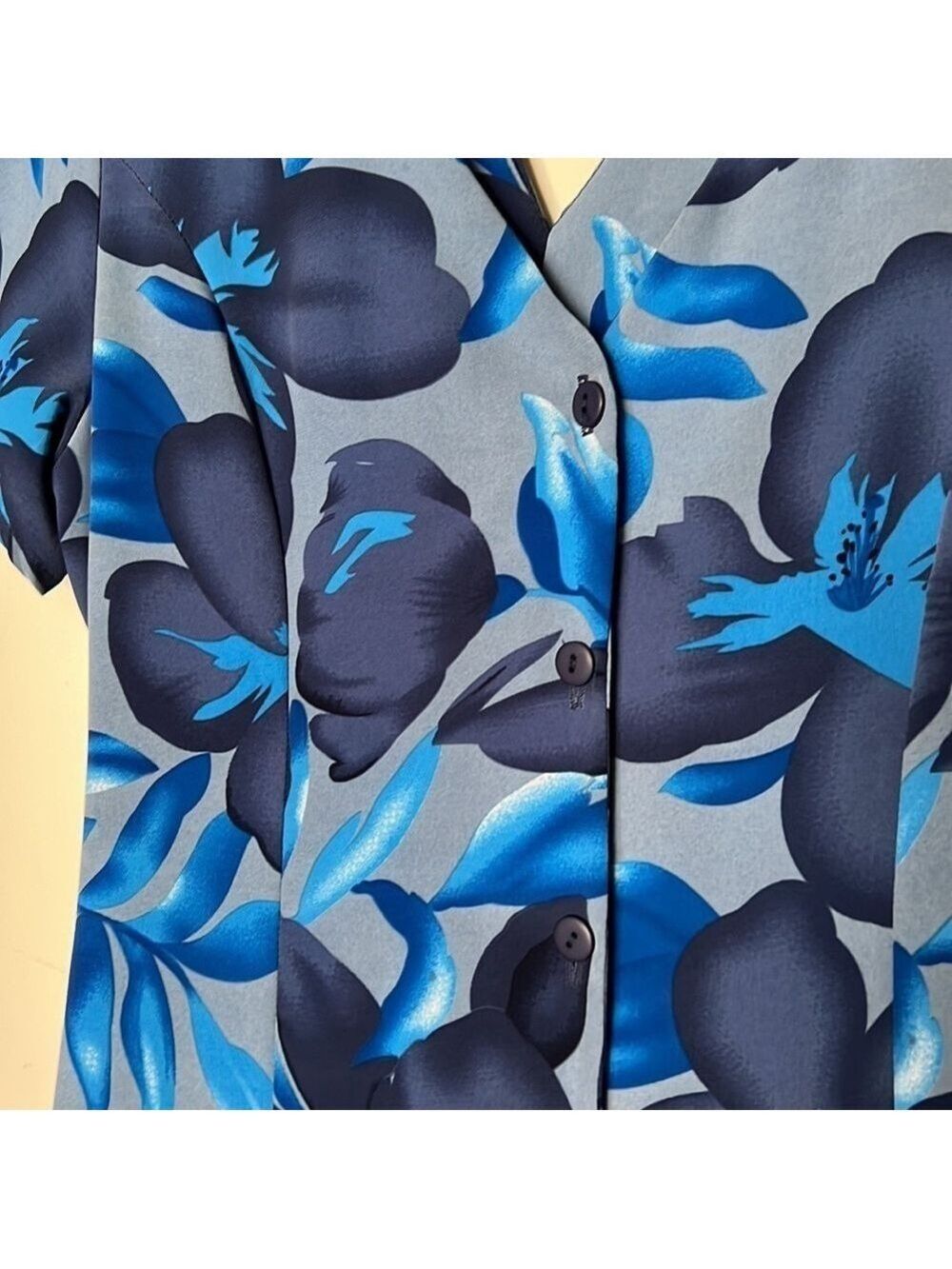 Penman’s Blue Vintage Floral Button Down Short Sleeved Size Small - Picture 5 of 11